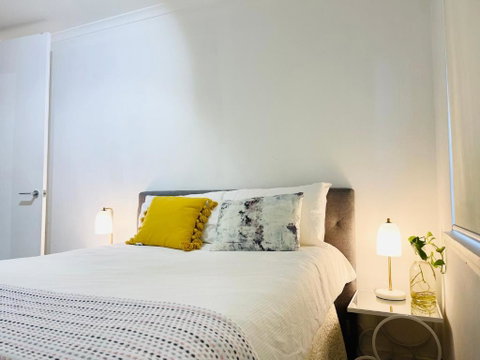 D101 Charming Apartment- Free Parking - Accommodation Cooktown 2