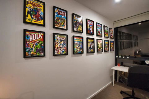 DC Vs Marvel Theme Ft Arcade Machine Pool Gym Sauna BBQ - Accommodation Cooktown 4