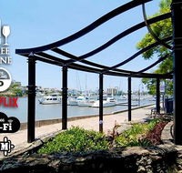 2BR Lovely River  Retreat Pool Gym Wine Netflix