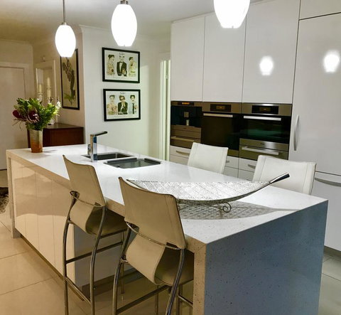 3 Divas Luxury Accommodation - Accommodation Cooktown 2