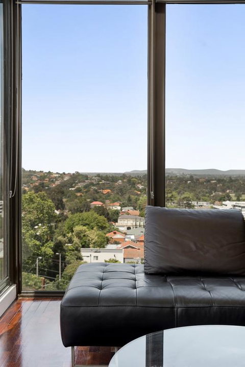 3-Bed Apartment With Parking Near Parks And Dining - Accommodation Cooktown 3