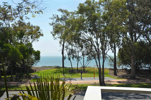 545 Esplanade - Accommodation Cooktown 0