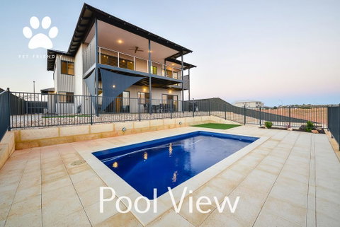 6 Corella Court - PRIVATE JETTY & POOL - Accommodation Cooktown 0