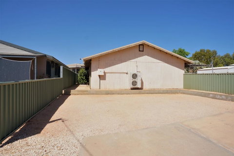 9a Krait Street - Close To The Town Centre - Accommodation Cooktown 1