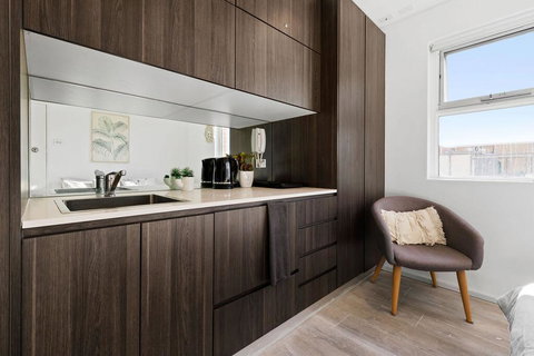 A Bright & Comfy Beach Studio, 5min Walk To Bondi Beach - Accommodation Cooktown 2