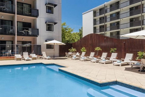 A Comfy 2BR Home, Top Location, FREE Parking - Accommodation Cooktown 3