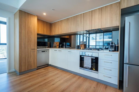 A Cut Above The West - Pool - Rooftop Bar - Gym - Wifi - Accommodation Cooktown 2