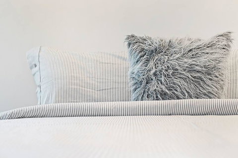 A Modern & Central Apt With Beautiful City Views - Accommodation Cooktown 1