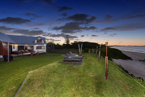 A PERFECT STAY - Belongil On The Beach - Accommodation Cooktown 1