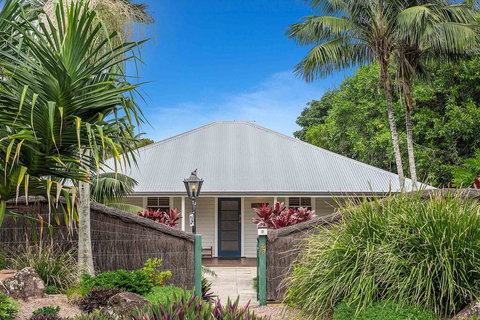 A PERFECT STAY - Cavvanbah Seaside Cottage - Accommodation Cooktown 2
