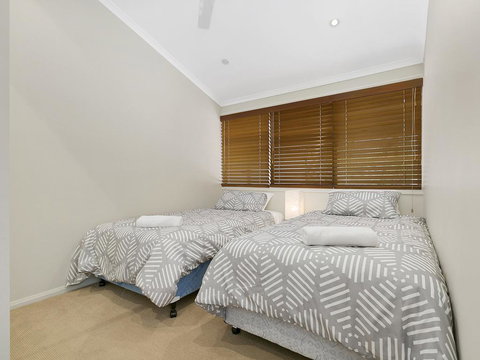A Superb Location For Enjoying The Best Of Noosa - Unit 2/69 Noosa Parade - Accommodation Cooktown 1