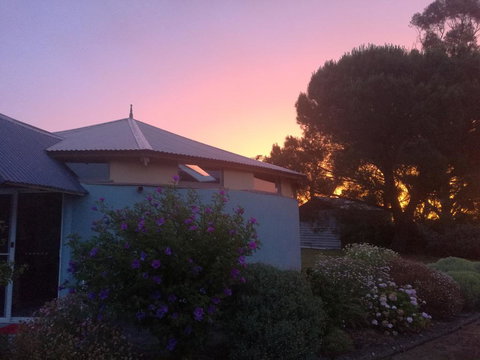 A Victor Harbour Retreat Aldinga-The Round Cottage - Accommodation Cooktown 1