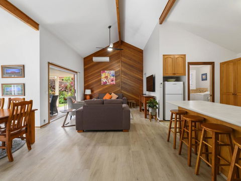 A Villa On 7th - Accommodation Cooktown 1