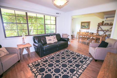 Abbeville In Bright - Accommodation Cooktown 2