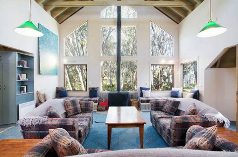 Absinthe - Accommodation Cooktown 1