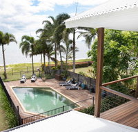 ABSOLUTE BEACHFRONT BLISS  NEWELL BEACH - Accommodation Cooktown