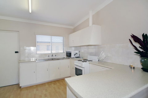 Acacia Holiday & Business Stay - Accommodation Cooktown 3