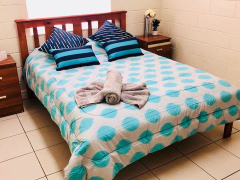 Accommodation @ Isa - Accommodation Cooktown 0