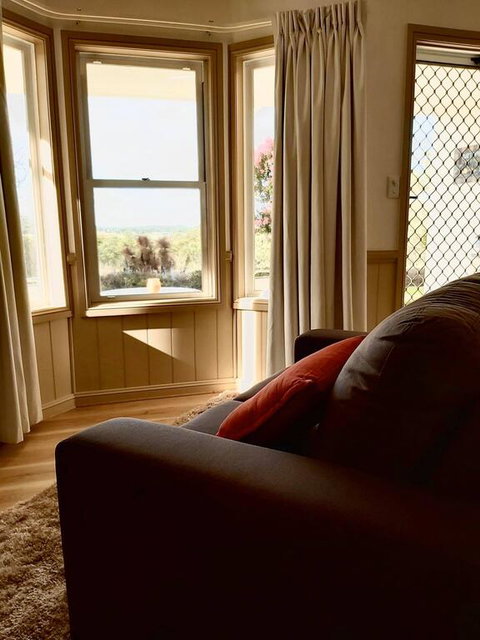 Accommodation Creek Cottages & Sundown View Suites - Accommodation Cooktown 3