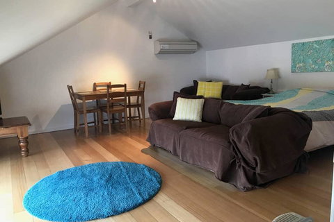 Adelaide Close CBD Large Private Studio Apartment In St Peters - Accommodation Cooktown 1