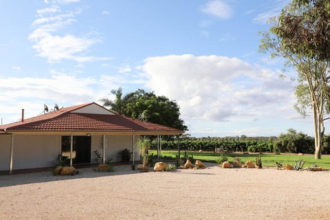 Dreamy Abode - Vineyard Retreat - Accommodation Cooktown 0
