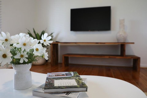 Dreamy Abode - Vineyard Retreat - Accommodation Cooktown 2