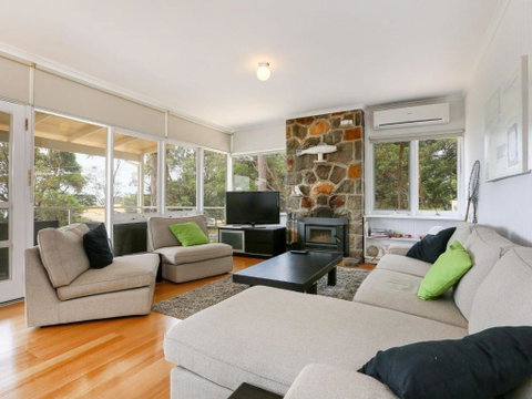 DROMANA BEACH SHACK - Accommodation Cooktown 0