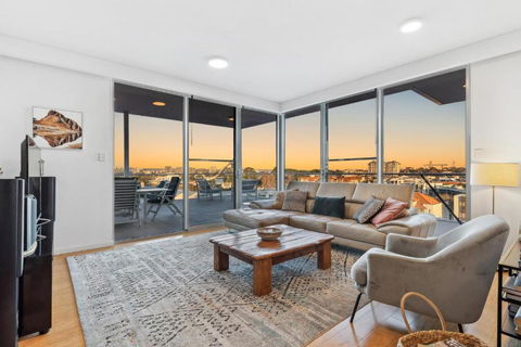 EAST34/60 - Urban Sanctuary - Accommodation Cooktown 0
