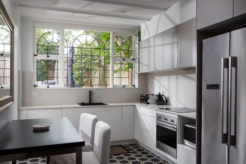 Elegant 3-Bed Heritage House With Swimming Pool - Accommodation Cooktown 2