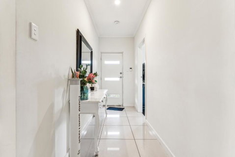 Enfield Executive - Accommodation Cooktown 1