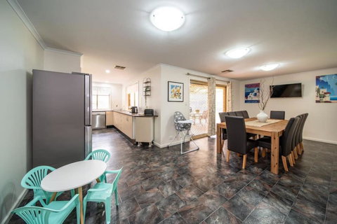 Escape To Adelaide Hills - Accommodation Cooktown 3