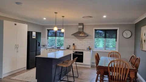 Fig Tree Farm B&B Highvale-Farmstay Near Brisbane! - Accommodation Cooktown 1