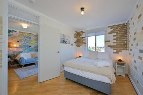Freo Skyhigh Central With Views - Accommodation Cooktown 3