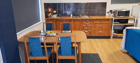 GOLDFIELDS STUDIO APARTMENT, Beaconsfield - Fully Self-contained, Air-conditioning - Accommodation Cooktown 3