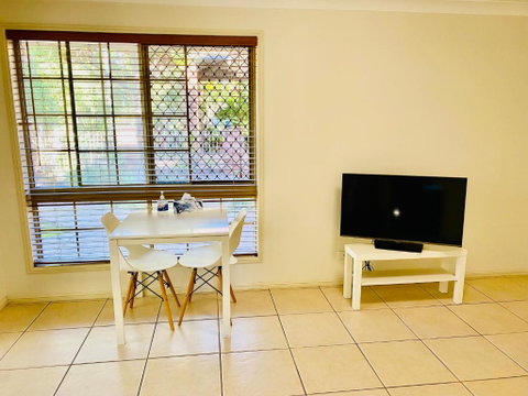 Granny Flat - Accommodation Cooktown 4