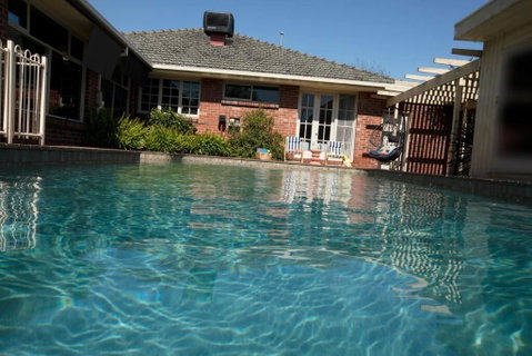 Hampton Spacious House & Pool - Accommodation Cooktown 0