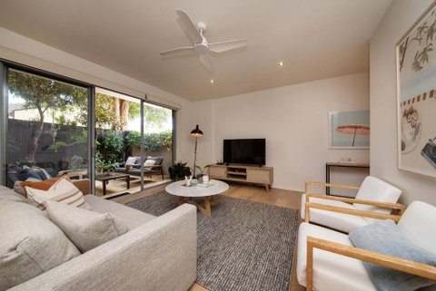 Heart Of Hampton By The Beach - Accommodation Cooktown 1