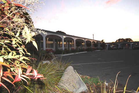 Hi Way Motor Inn - Accommodation Cooktown 3