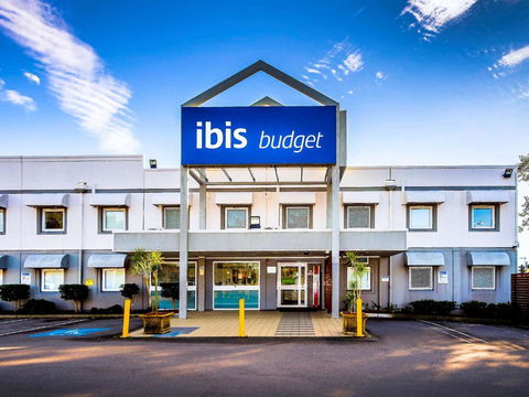 Ibis Budget - Newcastle - Accommodation Cooktown 0