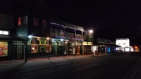 Hunters Hotel - Accommodation Cooktown 1