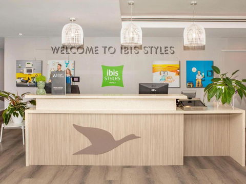 Ibis Styles The Entrance - Accommodation Cooktown 1