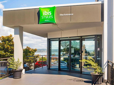 Ibis Styles The Entrance - Accommodation Cooktown 2
