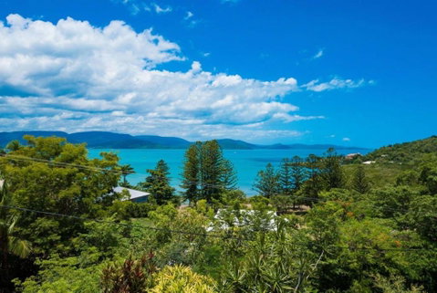 Idyllic Whitsunday Holiday Home With Amazing Views - Accommodation Cooktown 3