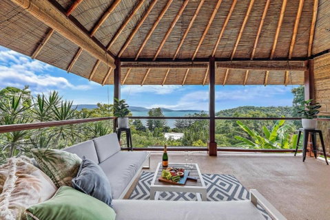 Idyllic Whitsunday Holiday Home With Amazing Views - Accommodation Cooktown 1