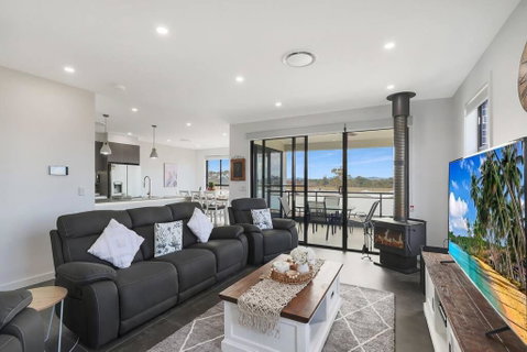 Illalangi-Modern Escape & Views - Accommodation Cooktown 0