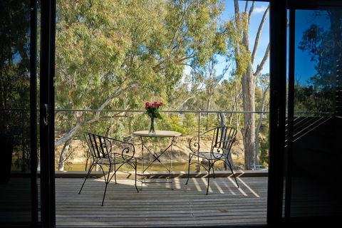 Adelphi Boutique Apartments - Accommodation Cooktown 2