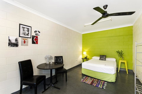 Adventurers Backpackers - Accommodation Cooktown 2