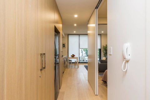 Air Conditioned One Bedroom With Pool Close To CBD - Accommodation Cooktown 2