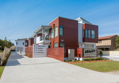 Albany Waves - Accommodation Cooktown 1