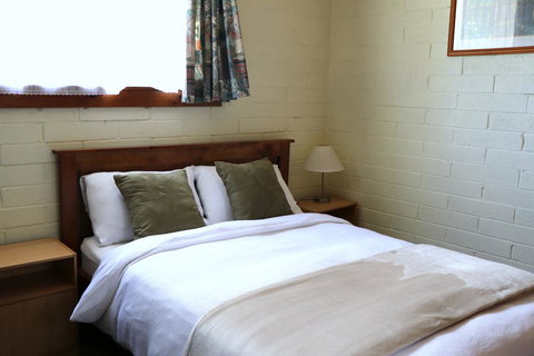 Alpenhorn Holiday Units - Accommodation Cooktown 3